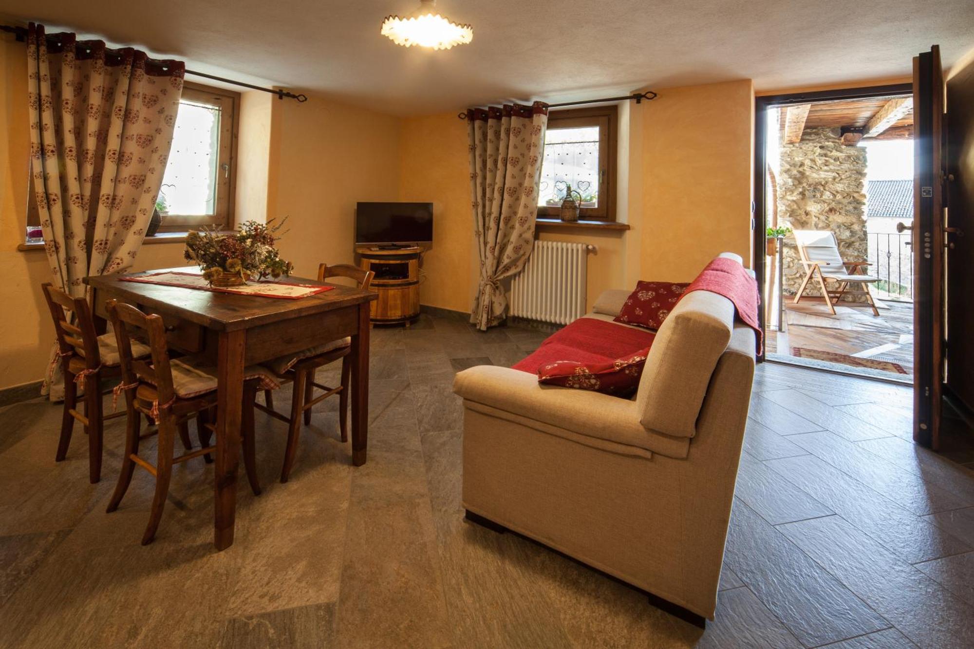 Ferienwohnung Souvenir De Tsaneli Roisan Zimmer foto