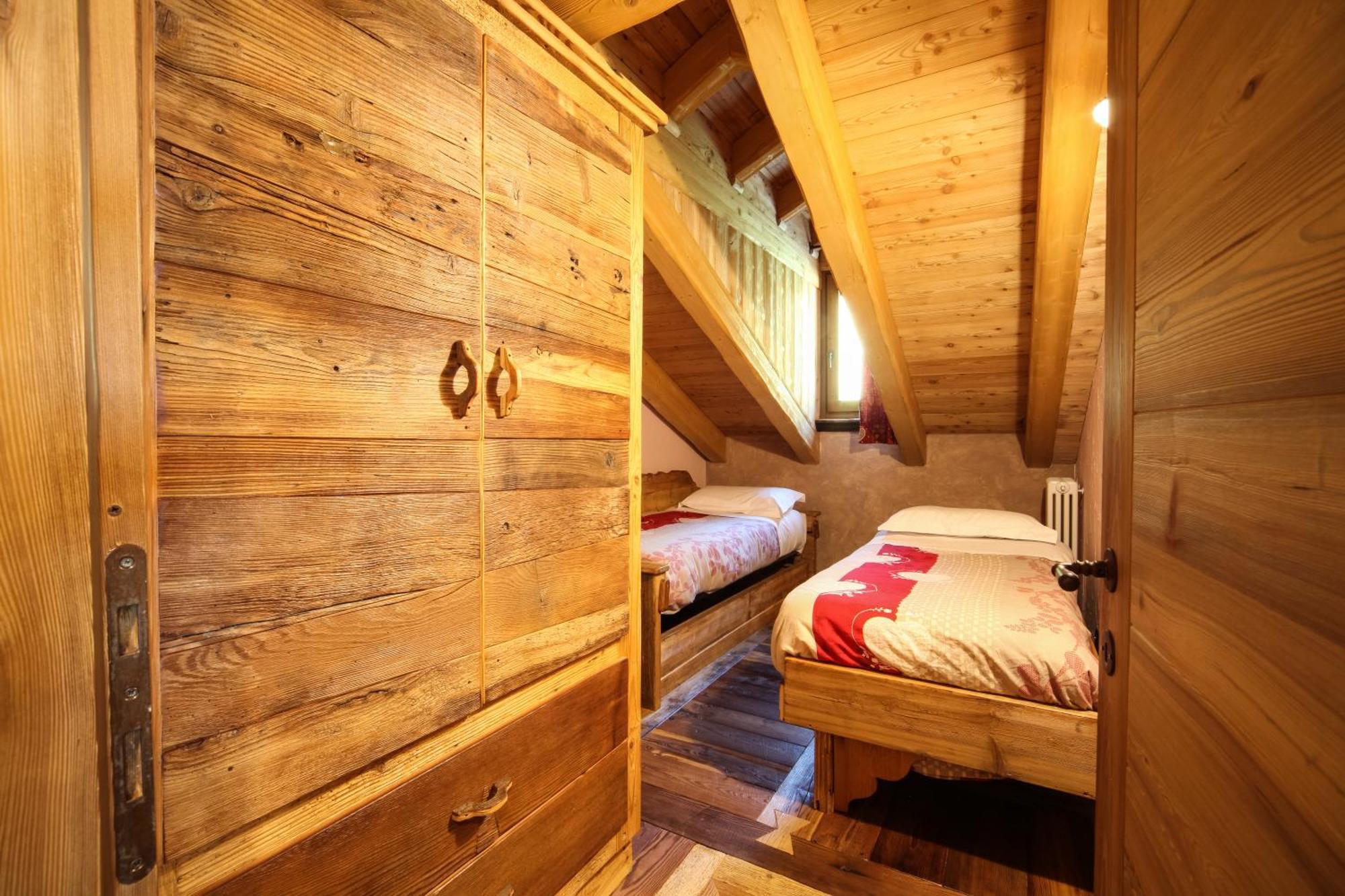 Ferienwohnung Souvenir De Tsaneli Roisan Zimmer foto