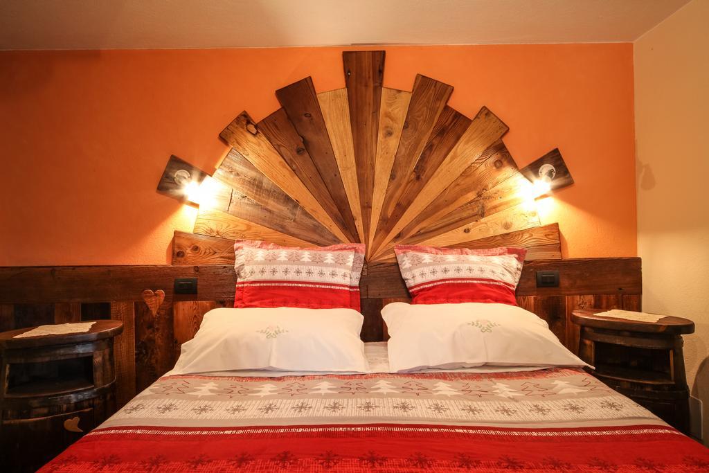 Ferienwohnung Souvenir De Tsaneli Roisan Zimmer foto