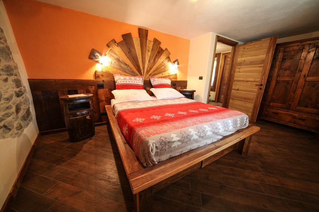 Ferienwohnung Souvenir De Tsaneli Roisan Zimmer foto