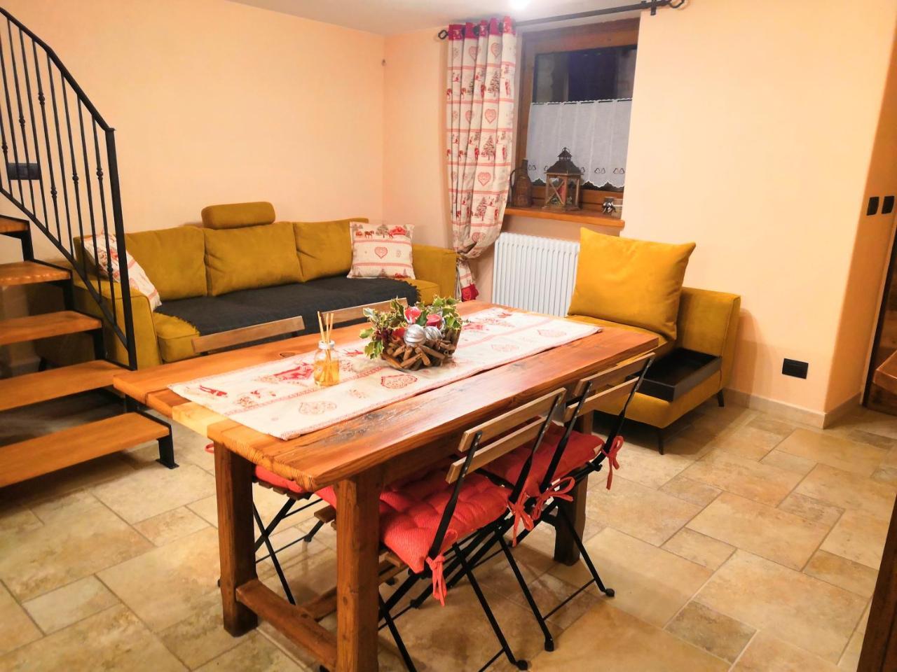 Ferienwohnung Souvenir De Tsaneli Roisan Exterior foto